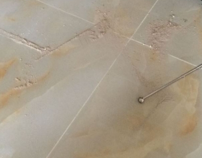 厦门瓷砖空鼓维修公司分享粘合剂选择不当在瓷砖铺贴过程中可能导致以下问题